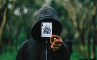皇冠体育官网推牌九局势应对指南：掌握核心策略，轻松赢取CSGO竞猜筹码